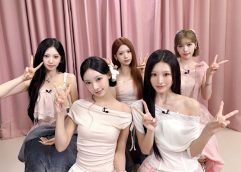 리센느 도미노피자 모델로 발탁된 리센느 멤버 단체 사진